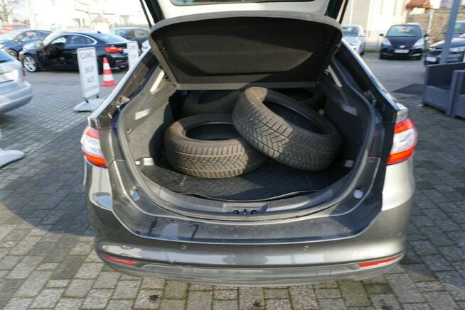 Ford Mondeo zarejestrowany, ubezpieczony