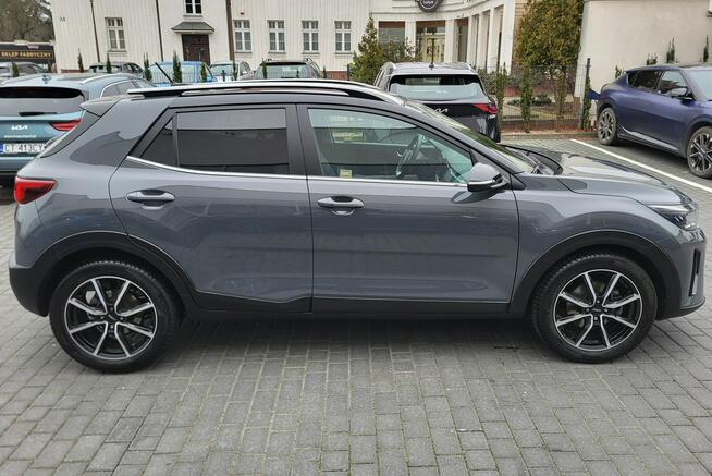 Kia Stonic martwe pole/ledy/keyless/benzyna/26 tys km przebiegu/gwarancja