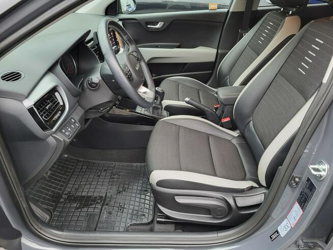 Kia Stonic martwe pole/ledy/keyless/benzyna/26 tys km przebiegu/gwarancja