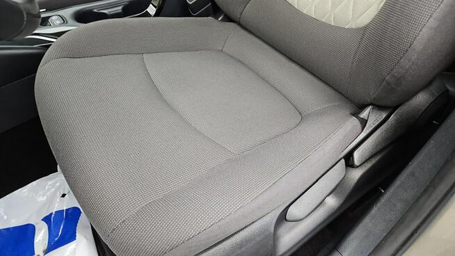 Toyota Corolla 1.8 Hybrid Comfort ! Z Polskiego Salonu ! Faktura VAT !