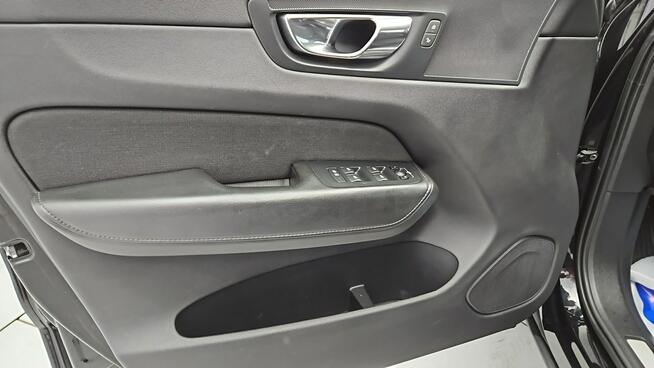 Volvo XC 60 D4 Momentum Pro aut ! Z Polskiego Salonu ! Faktura VAT !