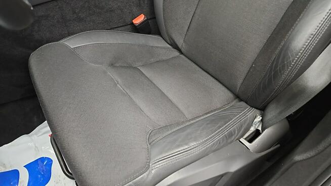 Volvo XC 60 AWD Plug-In Hybrid Momentum Pro ! Z Polskiego Salonu ! Faktura VAT !