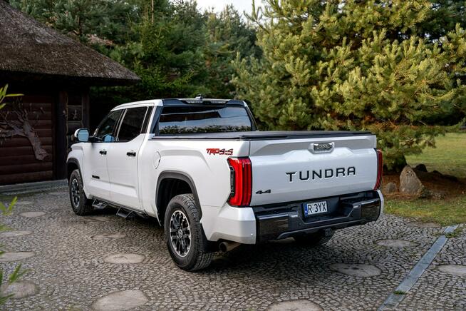Toyota Tundra II Crewmax Platinum / TRD / 3.5 V6 389KM / 4x4 / Bezwypadkowy / 2023