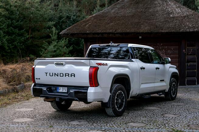 Toyota Tundra II Crewmax Platinum / TRD / 3.5 V6 389KM / 4x4 / Bezwypadkowy / 2023
