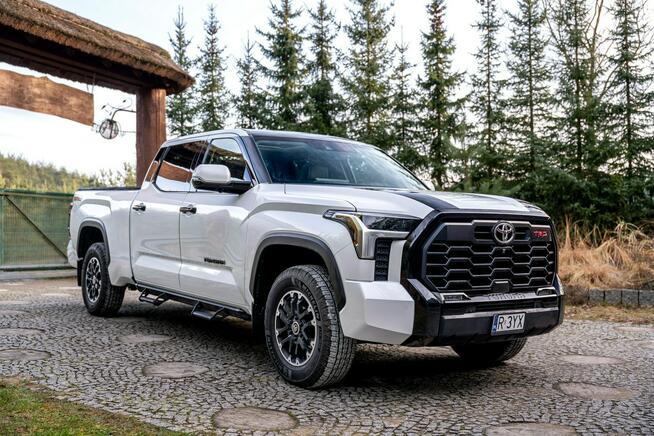 Toyota Tundra II Crewmax Platinum / TRD / 3.5 V6 389KM / 4x4 / Bezwypadkowy / 2023