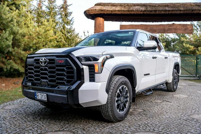 Toyota Tundra II Crewmax Platinum / TRD / 3.5 V6 389KM / 4x4 / Bezwypadkowy / 2023