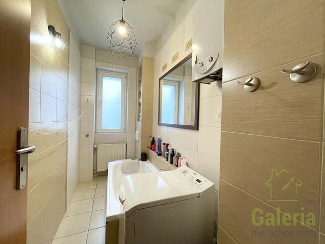 Mieszkanie w kamienicy; 3 pokoje z loggią