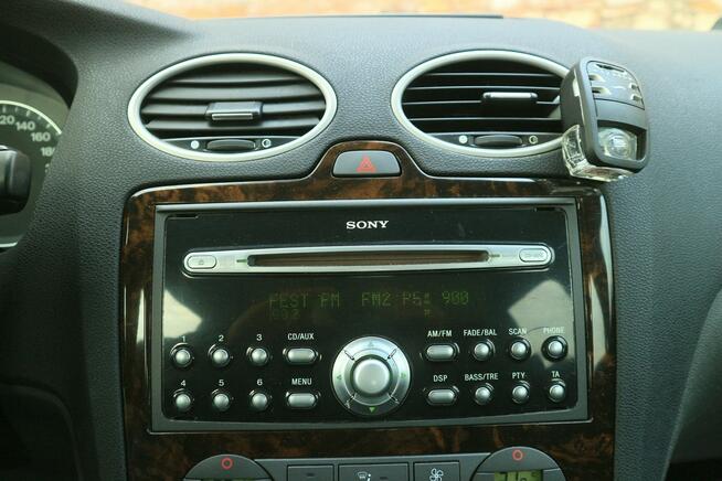 Ford Focus GHIA 1,6 -Zarejestrowny-0C do 07.26r-Tempomat-Multifunkcja-Klimatronik