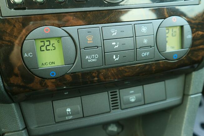 Ford Focus GHIA 1,6 -Zarejestrowny-0C do 07.26r-Tempomat-Multifunkcja-Klimatronik