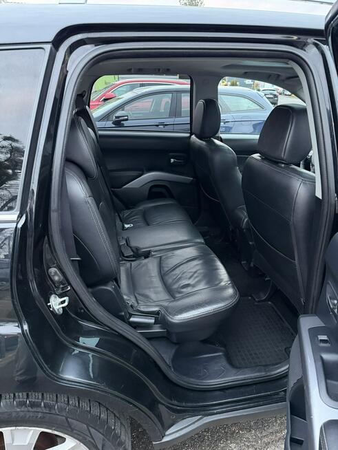 Mitsubishi Outlander 2,0 TDI 140KM Manual 4x4 Hak Xenon Skóry Polski salon Zadbany