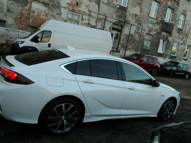 Opel Insignia sprzedam ładnego OPLA INSIGNIE GSI z 2018r 3.6 V6 340 KM TURBO 4x4 koł