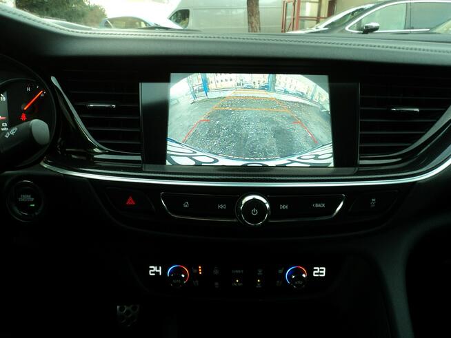 Opel Insignia sprzedam ładnego OPLA INSIGNIE GSI z 2018r 3.6 V6 340 KM TURBO 4x4 koł