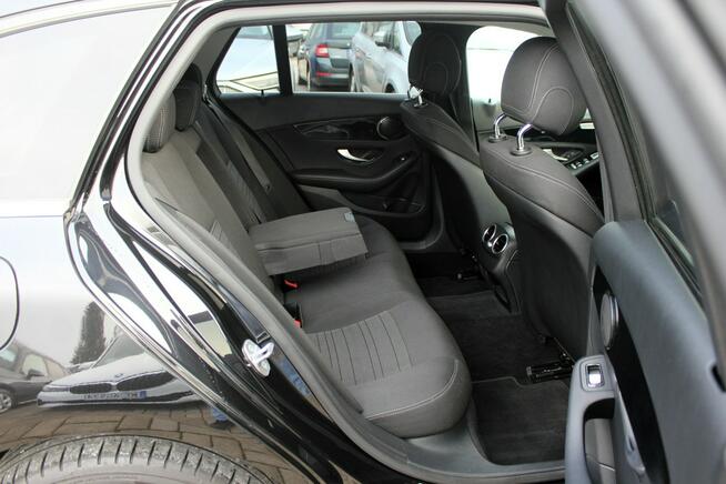 Mercedes C 200 Exclusive FV23% 160KM ASO Navi LED Grz.Fotele El.Klapa Gwarancja