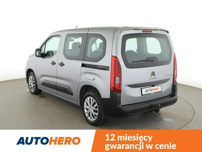 Citroen Berlingo navi klimatyzacja czujniki parkowania hak