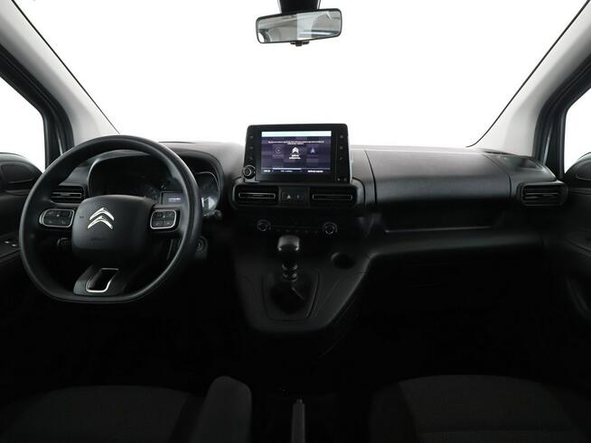 Citroen Berlingo navi klimatyzacja czujniki parkowania hak