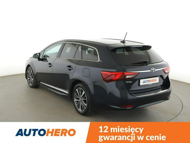 Toyota Avensis navi klima auto LED grzane fotele kamera cofani