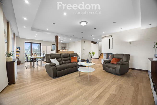 Grójec 196m2 1800m2 działki komfort.