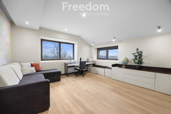 Grójec 196m2 1800m2 działki komfort.