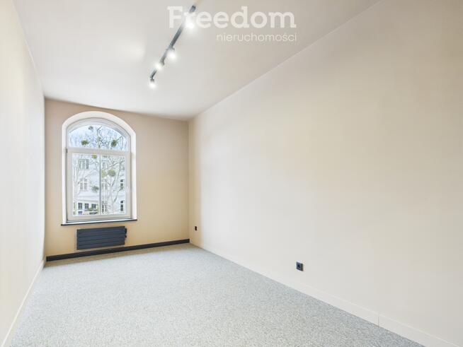 Nowoczesny lokal biurowy w centrum Pruszcza Gd.