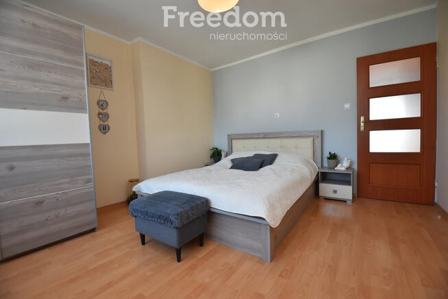 Wyposażony dom 104 m2, 5 pokoi, garaż, ogród