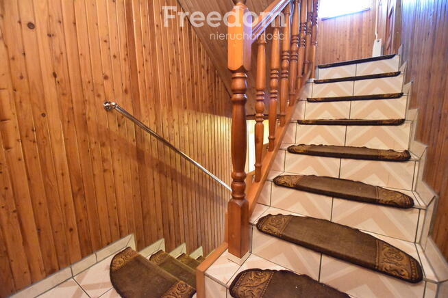 Wyposażony dom 104 m2, 5 pokoi, garaż, ogród