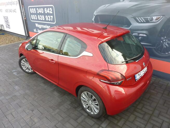 Peugeot 208 ALLURE*Benzyna 82Ps*Navi*Kamera*Klimatronik*Grzane Fotele*ParkAssist