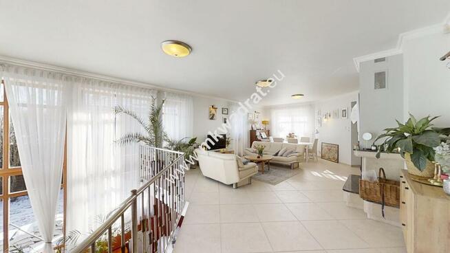 Nadarzyn TOP standard i lokalizacja, piękny ogród