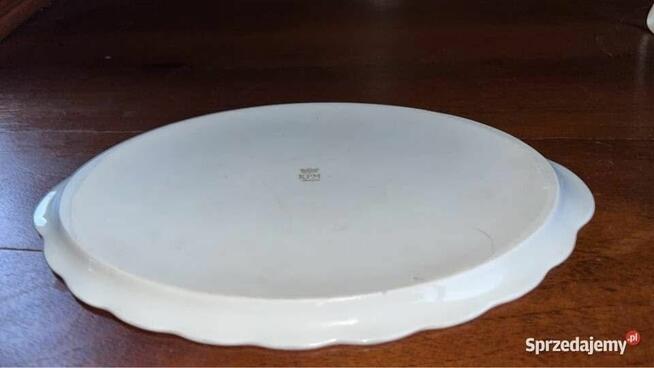 Patera została wykonana w manufakturze KPM. Germany. Krister