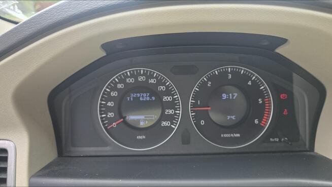 Syndyk sprzeda samochód Volvo XC70 - 80%