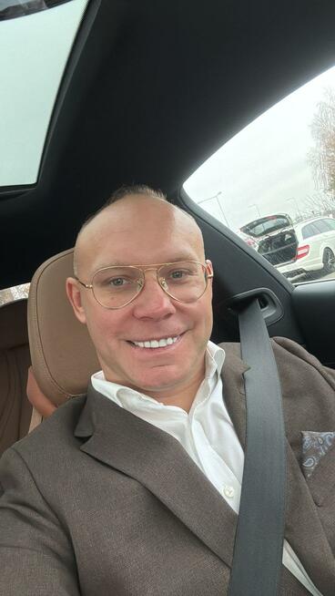 Gentelmen szuka Ładnej fajnej Pani