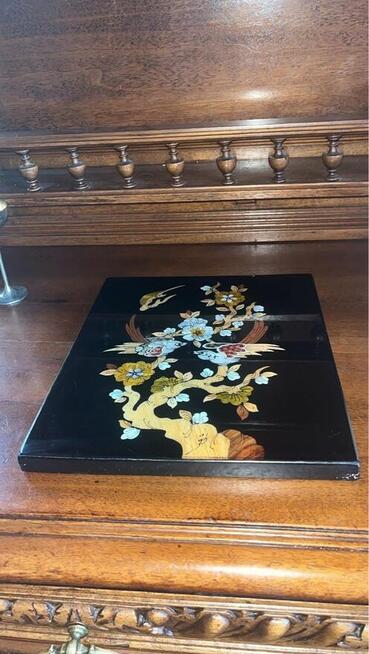 Obraz z laki. Made in Iran. Syg. NAKHAEE