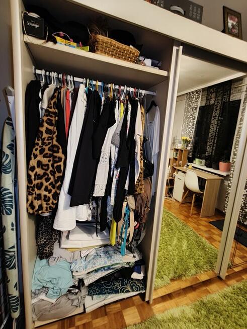 Duża szafa z lustrami