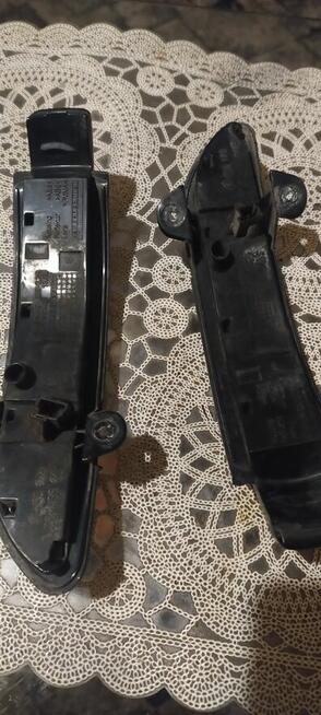 Sprzedam kierunkowskaz lusterka w 221 mercedes