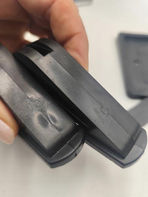 Podnośnik montażowy do mebli 2 szt metalowy do 200 kg