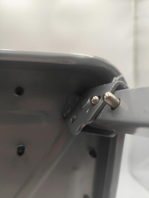 składany stopień z poręczą antypoślizgowy