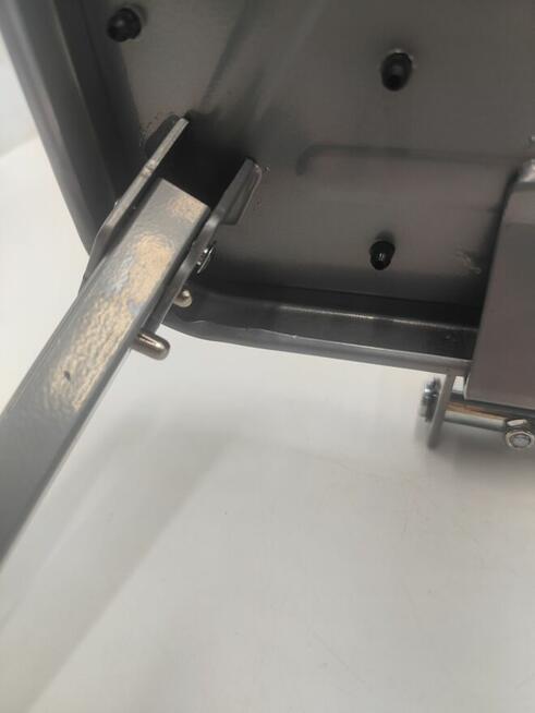 składany stopień z poręczą antypoślizgowy