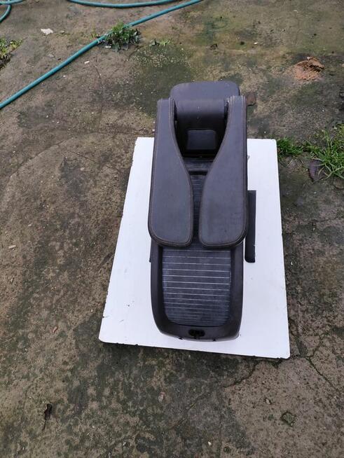 Schowek wewnętrzny scenic 2 diesel