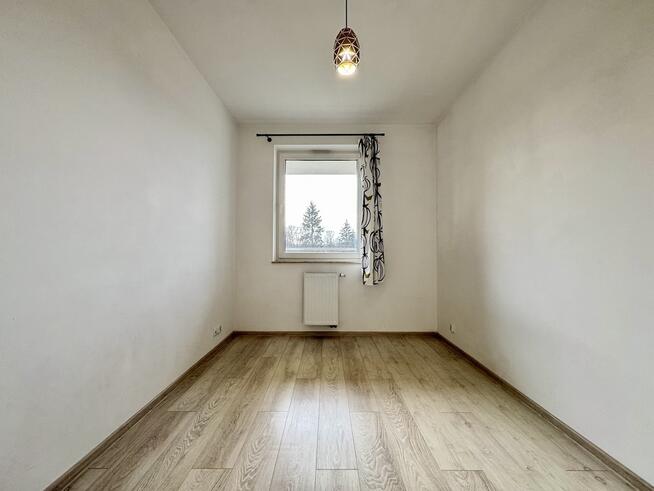 Blok z windą, balkon, komórka, parking