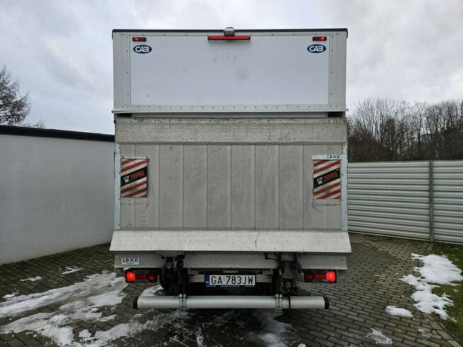 Iveco Daily 35S15 2.3 145KM bezwypadek NISKI PRZEBIEG winda FV 23% KONTENER