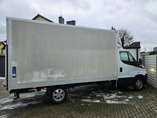 Iveco Daily 35S15 2.3 145KM bezwypadek NISKI PRZEBIEG winda FV 23% KONTENER