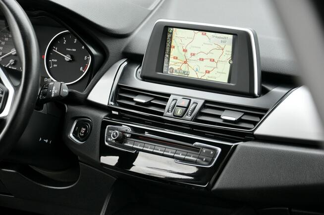 BMW 218 2.0D 150KM ActiveTourer/Navi/Tempomat/Alu/Serwis/Parktronic/Model2015
