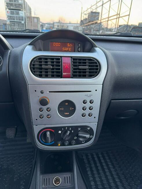 Opel Corsa 1,0 benzyna z klimatyzacją i opłaty do sierpnia