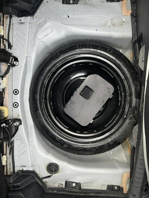 Toyota Yaris Klimatyzacja Kamera cofania Aktywny tempomat