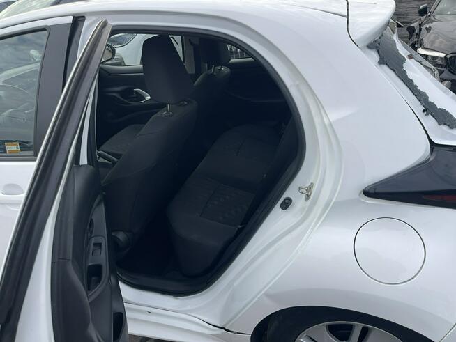 Toyota Yaris Klimatyzacja Kamera cofania Aktywny tempomat