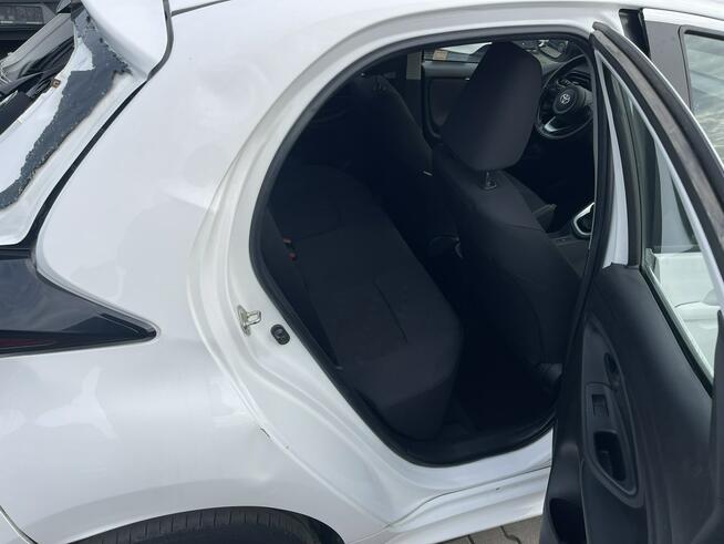 Toyota Yaris Klimatyzacja Kamera cofania Aktywny tempomat
