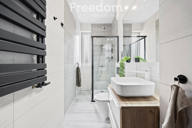 Piękny dom wolnostojący Jaktorów Kolonia