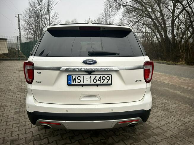 Ford Explorer 7OSOBOWY