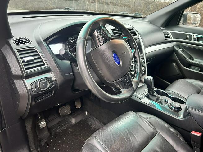 Ford Explorer 7OSOBOWY