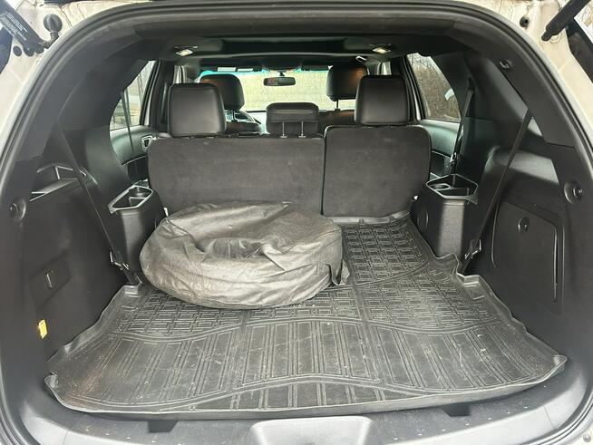Ford Explorer 7OSOBOWY