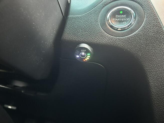 Ford Explorer 7OSOBOWY